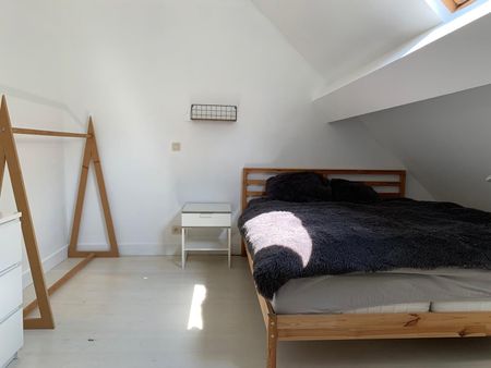 House - for rent - Photo 2