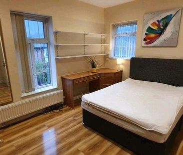 1 bedroom in a house share to rent - Photo 5