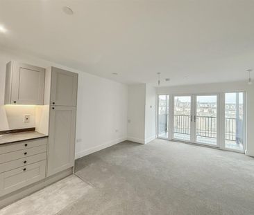 Flat 69, 5 Martin Court, Hastings, TN34 1EF - Photo 1