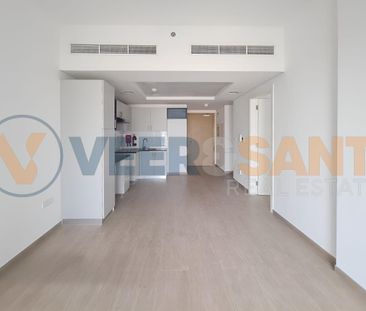 Ready to Move | Well Maintained | Near to Metro - Photo 6