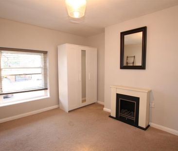 1 bedroom Flat To Let - Photo 1