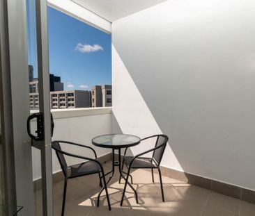 City Living at its best - Photo 3