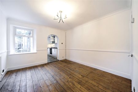 Pikes Hill, Epsom, Surrey, KT17 4EA - Photo 3