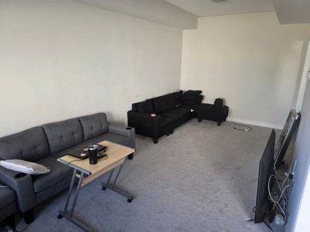 For Lease - 36 Bruton Street, Thorold, Ontario - Photo 2