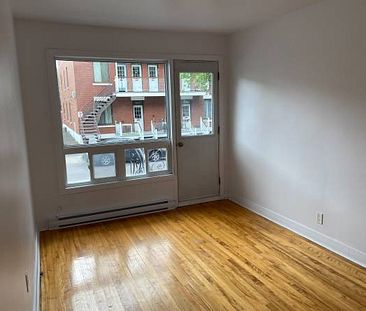 Apartment in Montreal near University of Montreal to Rent (Montreal) - Photo 1