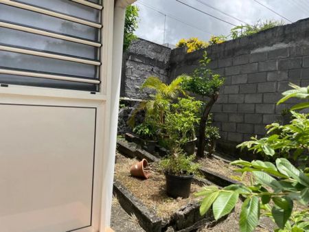 Location Maison 67.11m² 3 pièces Fort de france - Photo 3