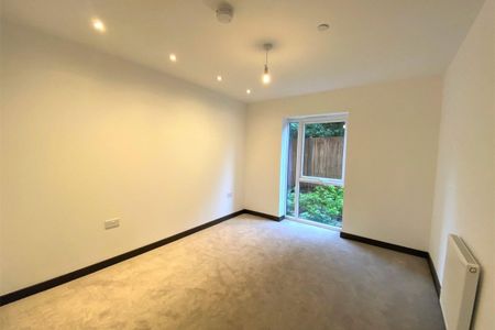 Station Hill - Photo 2