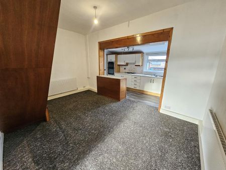 3 bedroom terraced house to rent - Photo 5