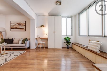 Modern One-Bedroom Apartment – Ideal Location & Lifestyle - Photo 3