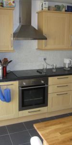 Clandon Avenue, Egham, Surrey, TW20 8LP - Photo 4