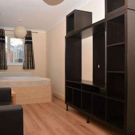 Studio to rent - Photo 4