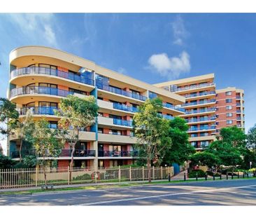 Convenient Lifestyle - Photo 3