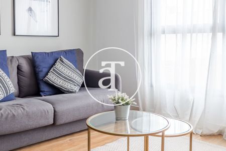 One-bedroom duplex for temporary rental near Puerta de Atocha Station - Photo 3