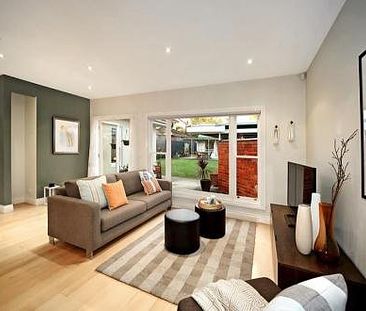 Perfect Family Home - Photo 3