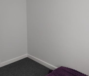 Room in a Shared House, Bucklow Avenue, M14 - Photo 1