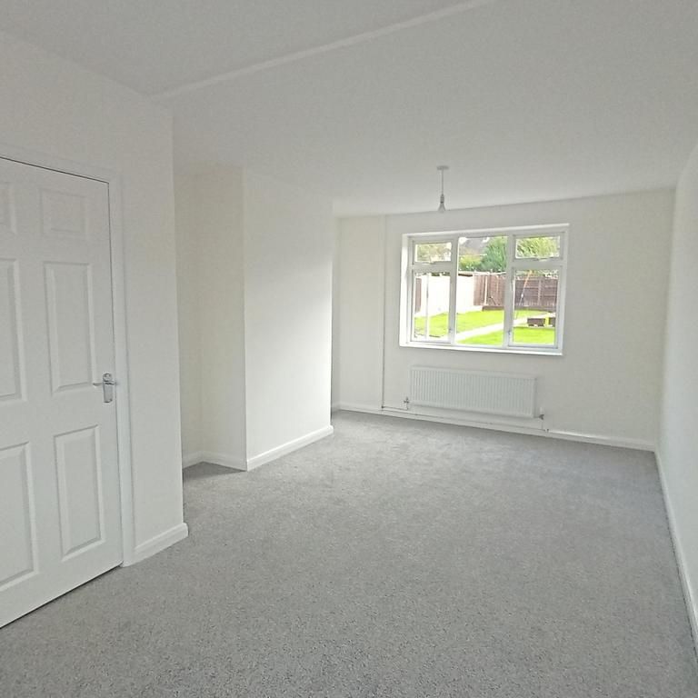 2 bedroom semi-detached house to rent - Photo 1