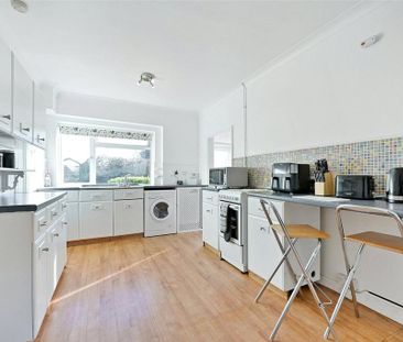 2 bedroom maisonette to rent - Photo 5