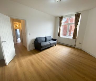 3 bedroom apartment to rent - Photo 2