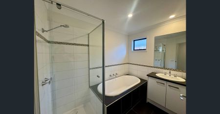 Modern Family Home with Fresh Updates! - Photo 4