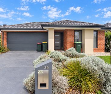 Stylish home in ideal location - Photo 6