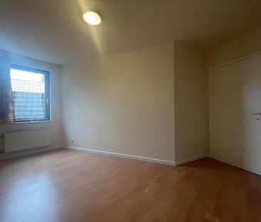 Appartement met 2 slaapkamers en klein terras - Photo 4