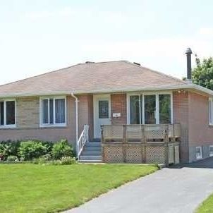 For Lease - 7 Kingsmere Crescent, Brampton, Ontario - Photo 2
