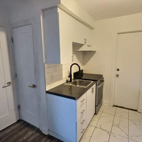 Studio - Montréal - $995 /mo - Photo 2