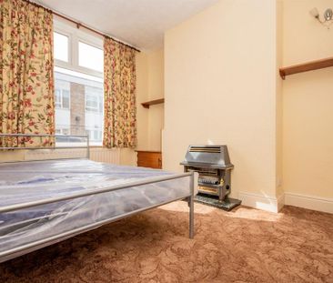 3 bedroom property to rent - Photo 1