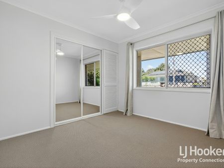 LARGE Renovated Home on Corner Block - Photo 5