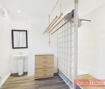 4 bedroom terraced house to rent - Photo 6