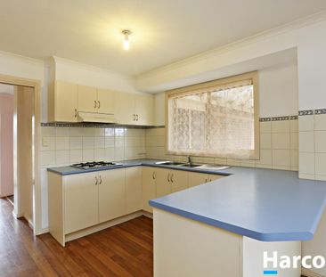 Spacious Family Home with a big yard - Photo 5