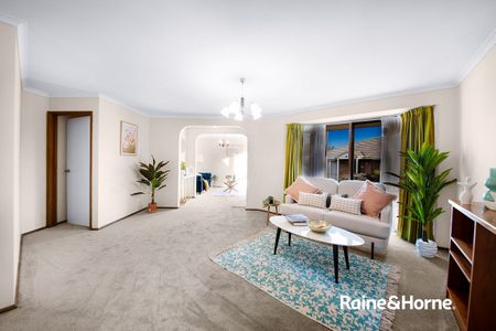 3- Bedroom house in Narre Warren! - Photo 3