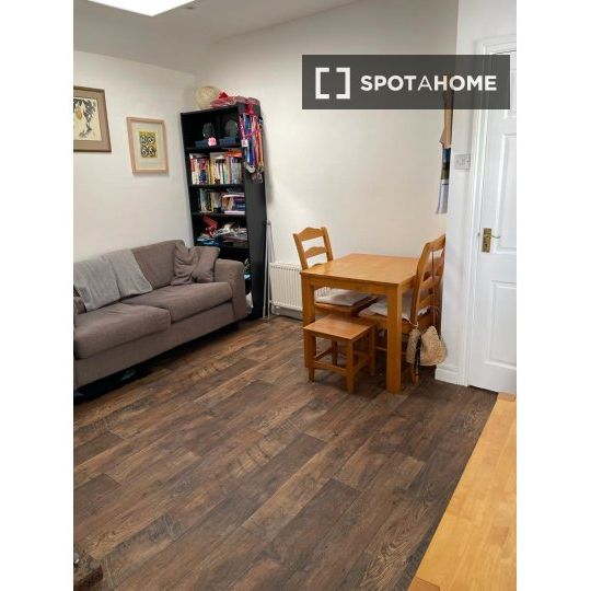 2-bedroom apartment for rent in Bray, Dublin - Photo 1