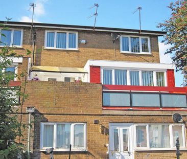 3 bedroom apartment to rent - Photo 4