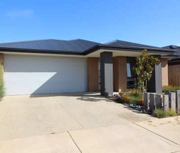 12 Romley Avenue, Armstrong Creek - Photo 3