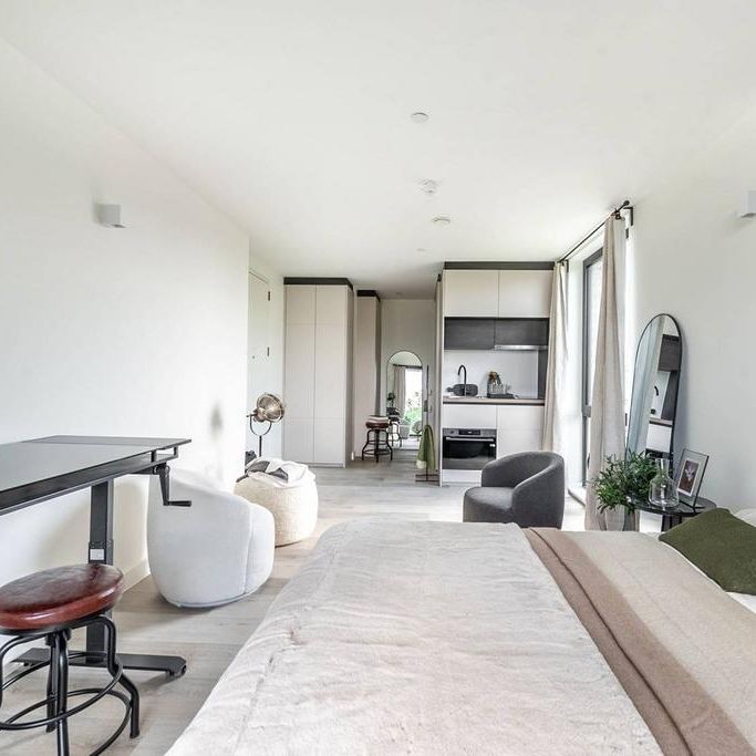 Studio to rent - Photo 1