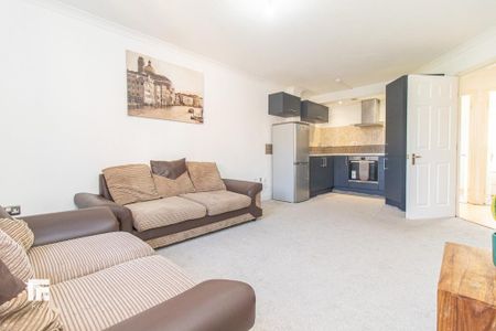 2 bedroom apartment to rent - Photo 2