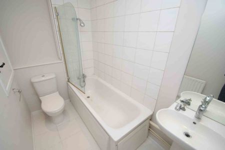 2 bed House for rent - Photo 3