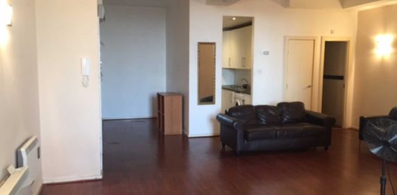 Price £1,350 pcm - Available Now - Furnished - Photo 2