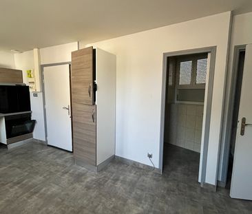 Location Appartement 2 pièces 32m² - Photo 2