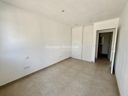 Location maison 72.89 m², Maillane 13910 Bouches-du-Rhône - Photo 2