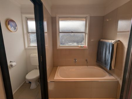 Sunshine West - Photo 2