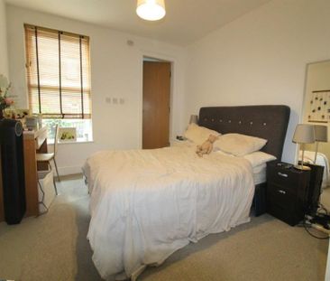 2 Bedroom Apartment To Let - Photo 4