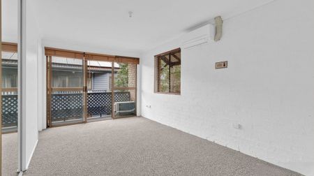 Renovated Townhouse In Prime Paddington Location - Photo 2