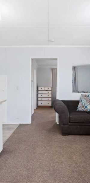 Coastal lifestyle in the heart of Surfers Paradise - Photo 1