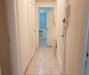 Location Appartement 2 pièces 38m² VALENCIENNES 59300 - Photo 6