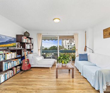 Furnished Beach Side Living! - Photo 1