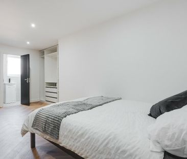 6 bedroom house to rent - Photo 2