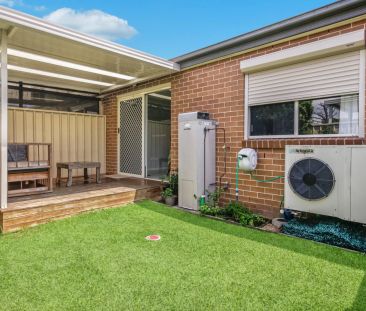 Immaculate and Convenient Two Bedroom Villa - Photo 5