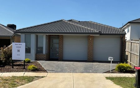 18 Fragrant Crescent, Diggers Rest, VIC 3427 - Photo 5